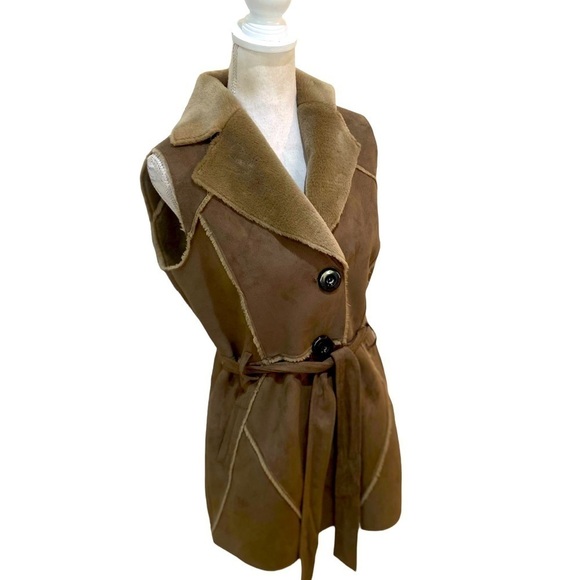 Ellen Tracy faux fur button down luxe vest with tie belt in tan size medium - Picture 1 of 10